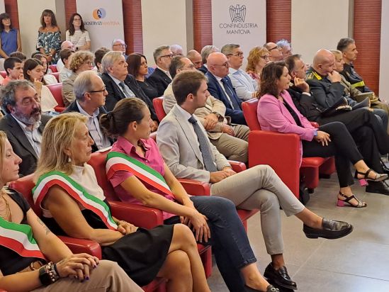 FOTO RAPPRESENTANTI COMUNALI E AUTORITA' FOTO RAPPRESENTANTI COMUNALI E AUTORITA'